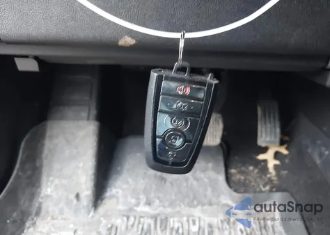 2022 Lincoln Corsair Standard z USA, uszkodzony, nr VIN 5LMCJ1D95NUL08573